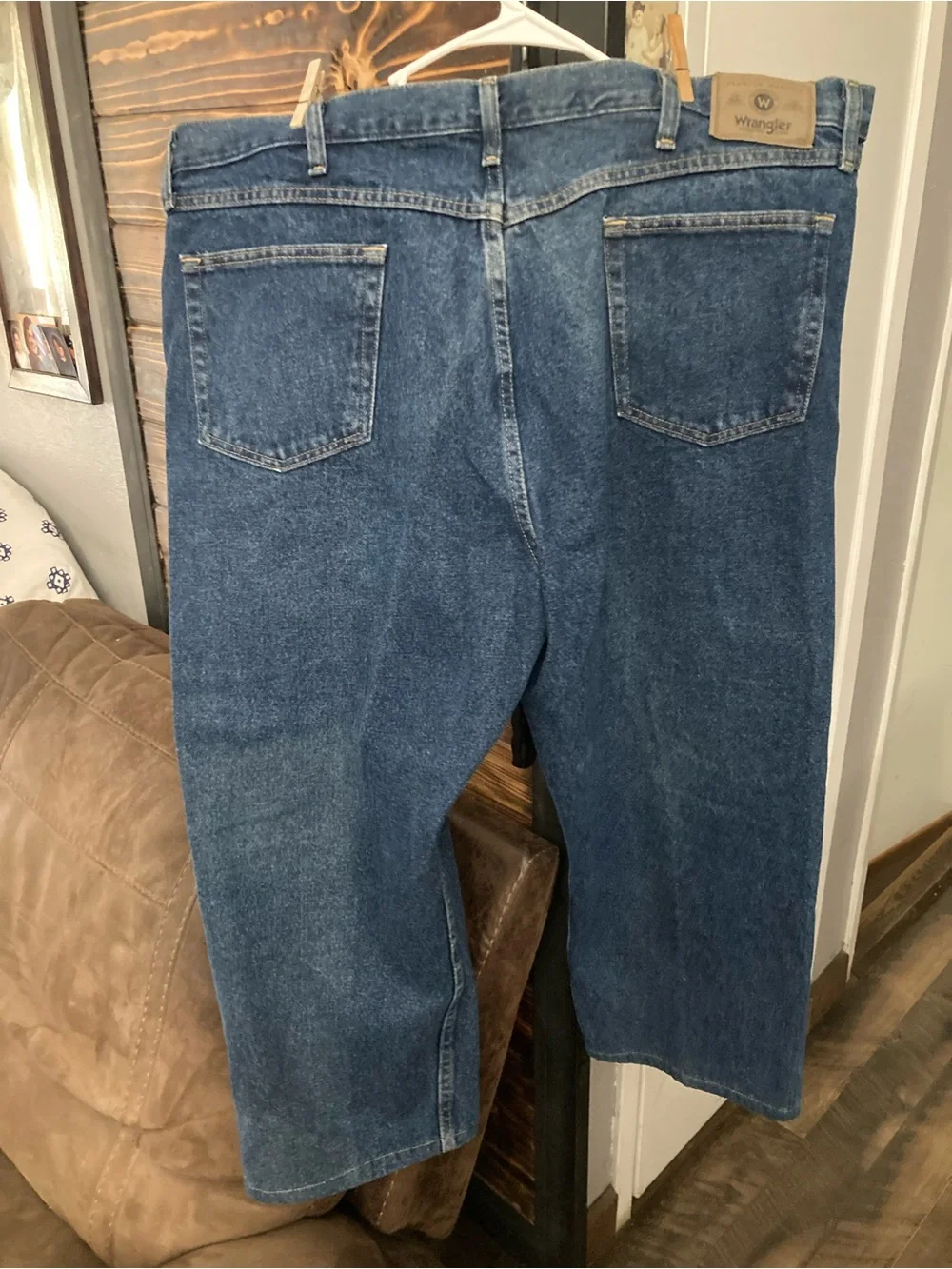 Men’s Wranglers Size 44x24